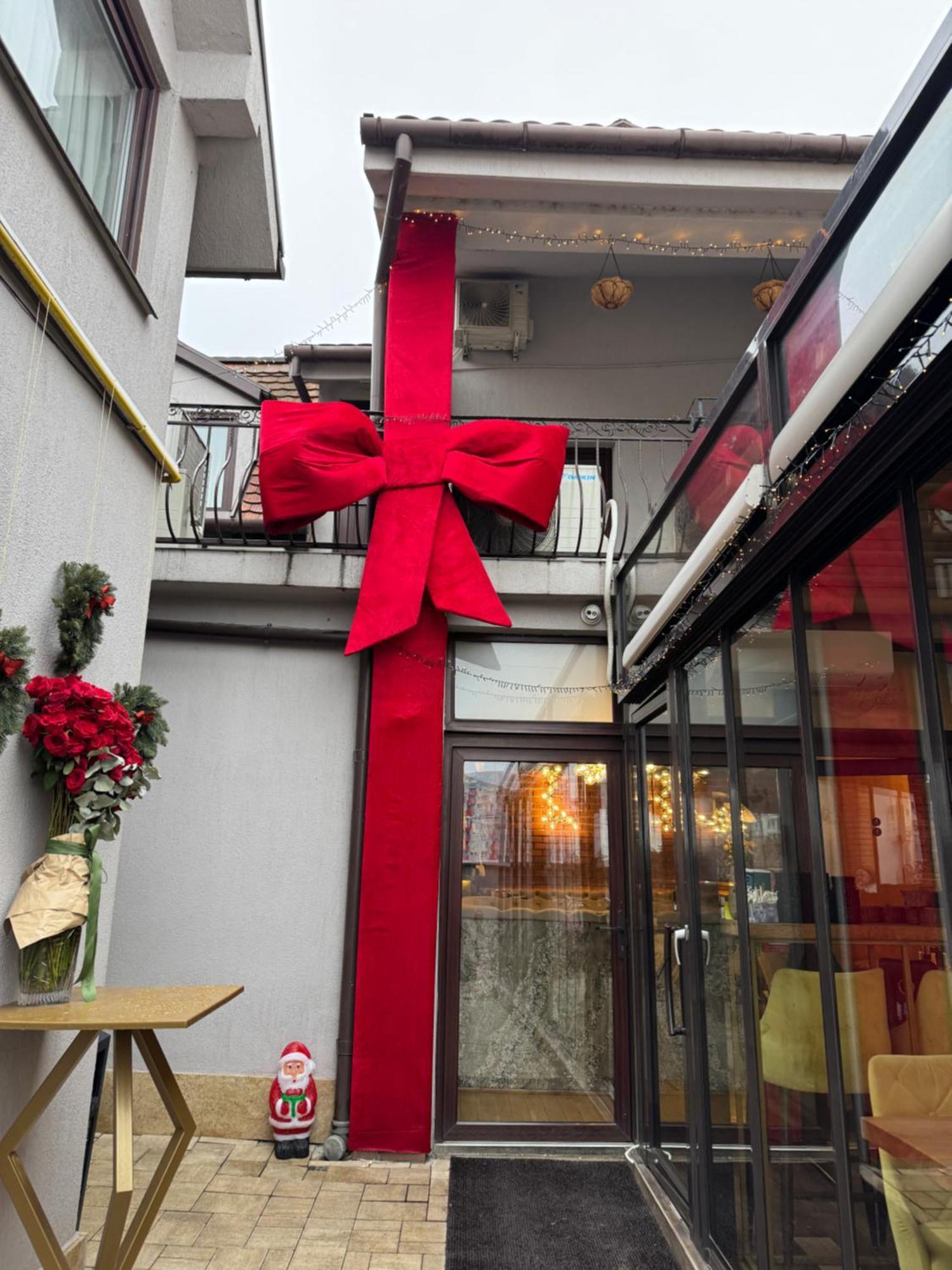 Hotel Casa Mignon Oradea Exterior foto